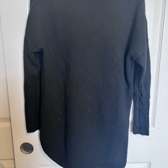 Cashmere Black Women's Crew Neck Sweater - Picture 2 of 5
